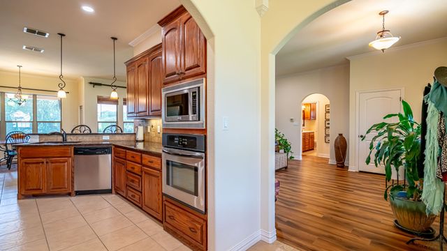2113 Darby Dan Court, Granbury, TX 76049