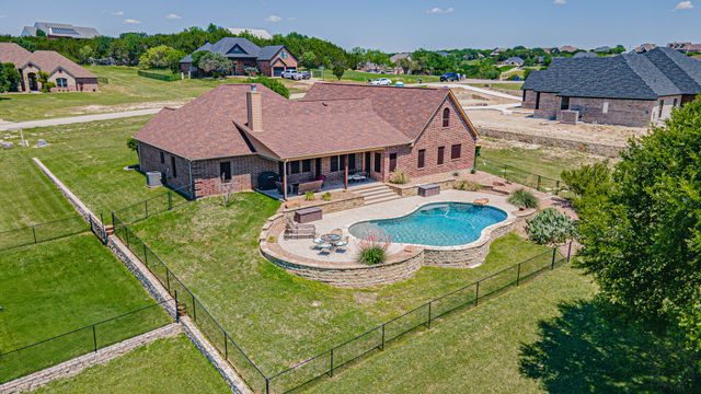 2113 Darby Dan Court, Granbury, TX 76049