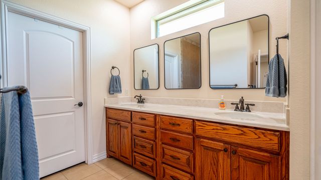 2113 Darby Dan Court, Granbury, TX 76049
