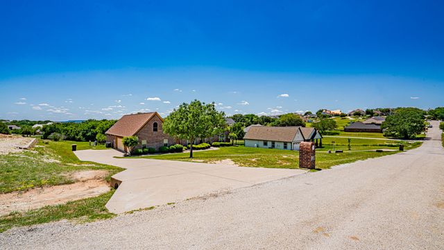 2113 Darby Dan Court, Granbury, TX 76049