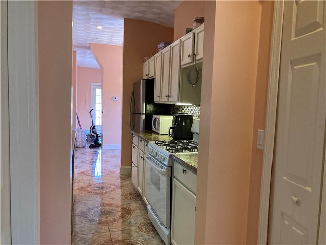 394 Great Road 3, Lincoln, RI 02865