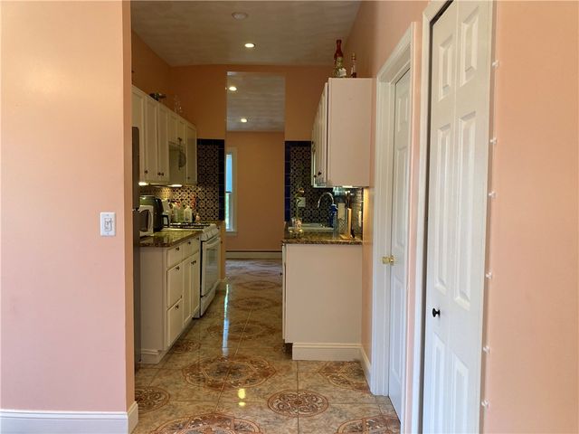 394 Great Road 3, Lincoln, RI 02865
