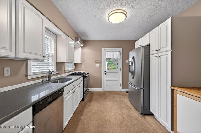 2222 Walterdale Terrace, Louisville, KY 40205