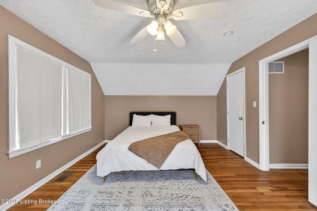 2222 Walterdale Terrace, Louisville, KY 40205