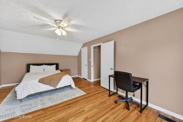 2222 Walterdale Terrace, Louisville, KY 40205