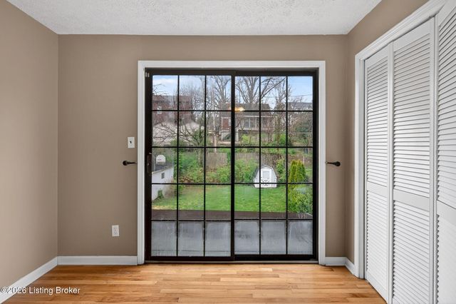 2222 Walterdale Terrace, Louisville, KY 40205