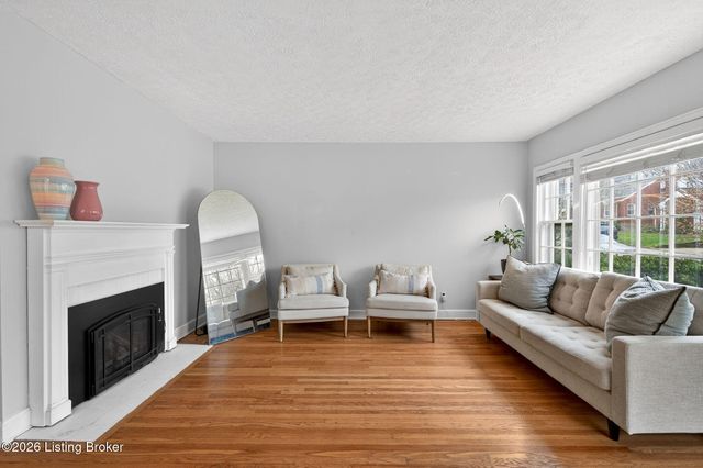 2222 Walterdale Terrace, Louisville, KY 40205