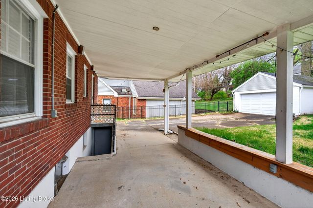 2222 Walterdale Terrace, Louisville, KY 40205