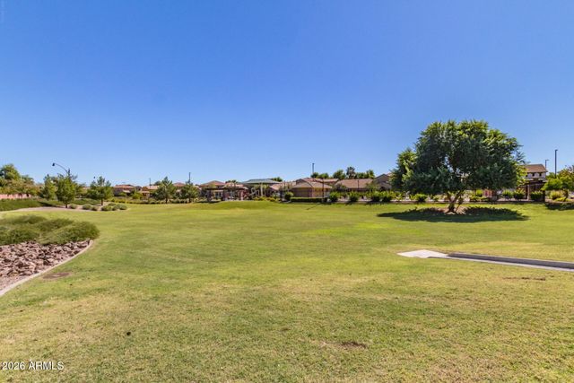3879 E BRIDGEPORT Parkway, Gilbert, AZ 85295