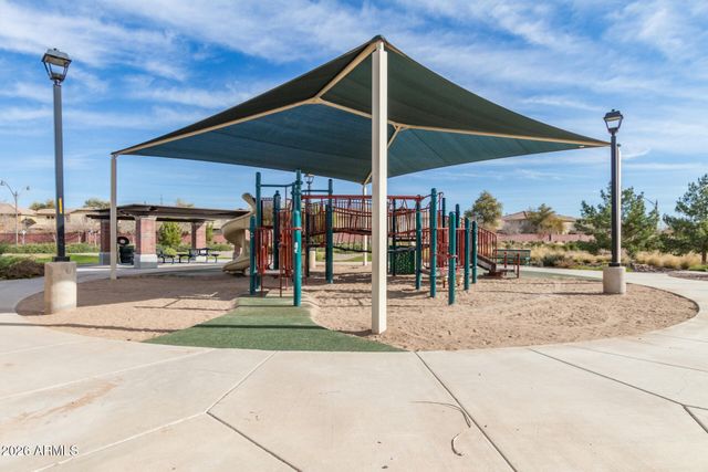 3879 E BRIDGEPORT Parkway, Gilbert, AZ 85295
