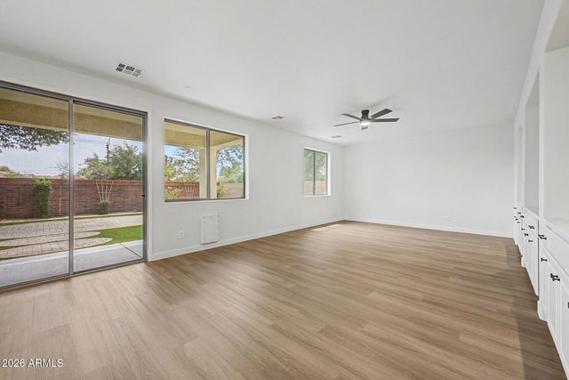 3879 E BRIDGEPORT Parkway, Gilbert, AZ 85295