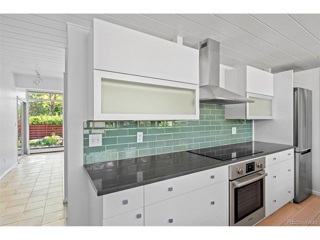 2935 S Lafayette Dr, Englewood, CO 80113