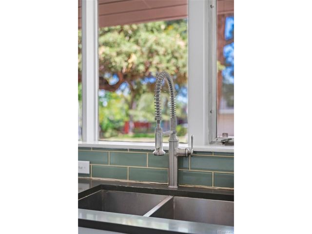 2935 S Lafayette Dr, Englewood, CO 80113