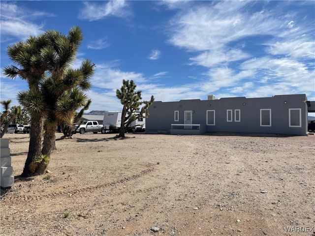 26196 N Tamarisk Street, Meadview, AZ 86444