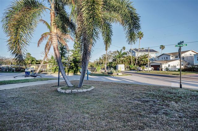 306 12TH AVENUE, Indian Rocks Beach, FL 33785