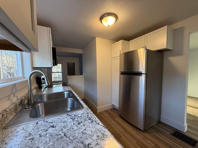 1012 S Lansing, Pleasant, MI 48858