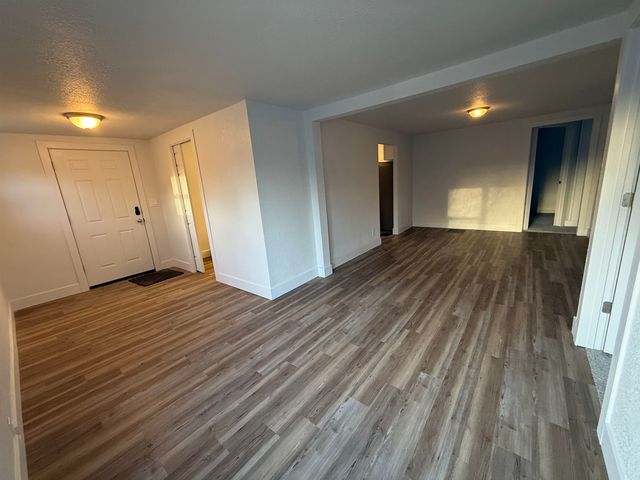 1012 S Lansing, Pleasant, MI 48858