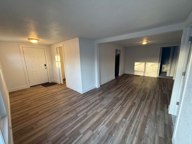 1012 S Lansing, Pleasant, MI 48858