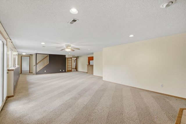 1835 S Covington Ct, Wichita, KS 67209