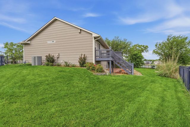 1835 S Covington Ct, Wichita, KS 67209