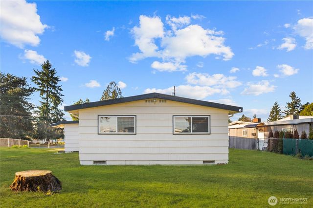 31368 13th Avenue S, Federal Way, WA 98003