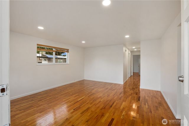 31368 13th Avenue S, Federal Way, WA 98003