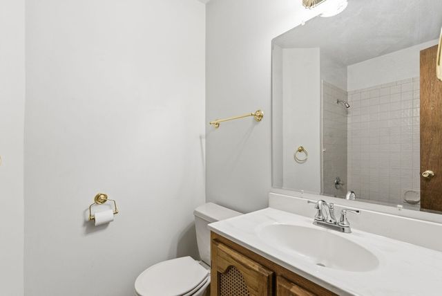 3590 N Cameron St, Wichita, KS 67226