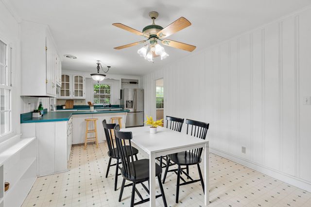 2109 Brookview Dr, Nashville, TN 37214