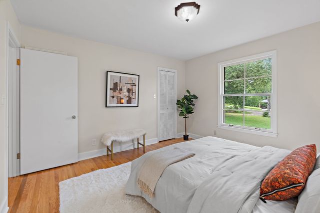 2109 Brookview Dr, Nashville, TN 37214