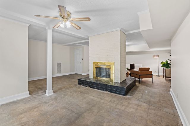 2109 Brookview Dr, Nashville, TN 37214