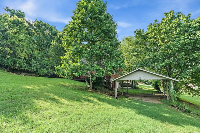 2109 Brookview Dr, Nashville, TN 37214