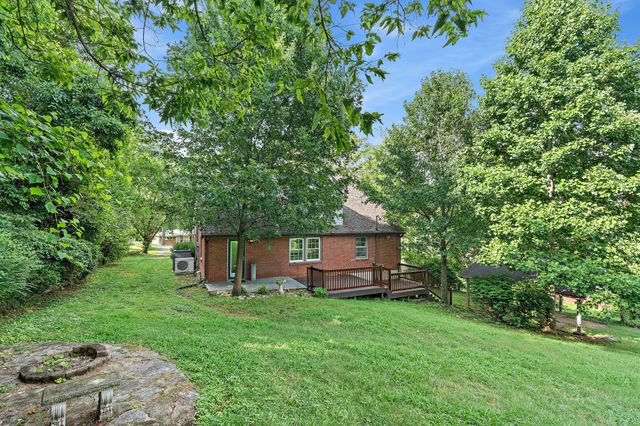 2109 Brookview Dr, Nashville, TN 37214