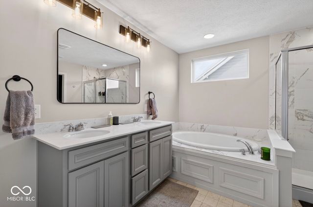 12630 Amber Star Drive, Noblesville, IN 46060