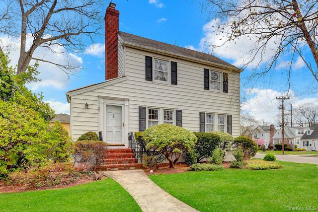 277 E Argyle Street, Valley Stream, NY 11580