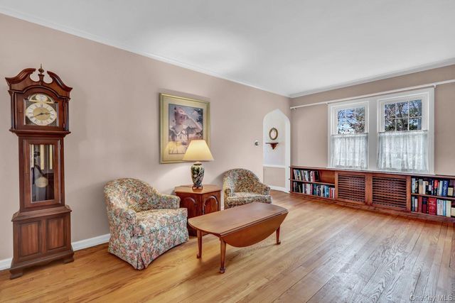 277 E Argyle Street, Valley Stream, NY 11580
