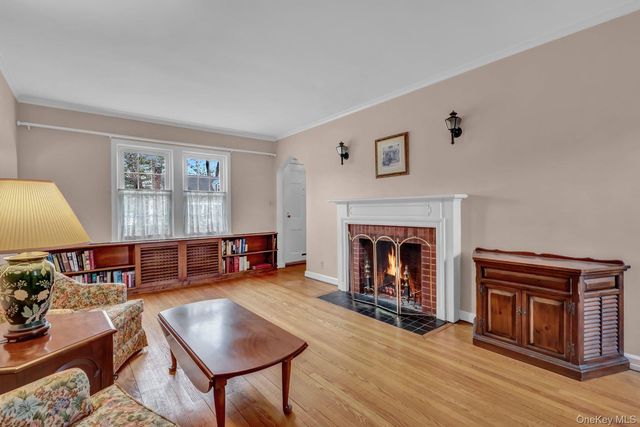 277 E Argyle Street, Valley Stream, NY 11580