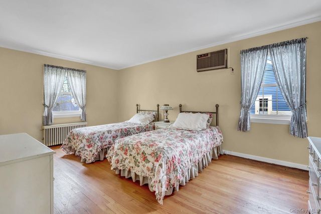 277 E Argyle Street, Valley Stream, NY 11580