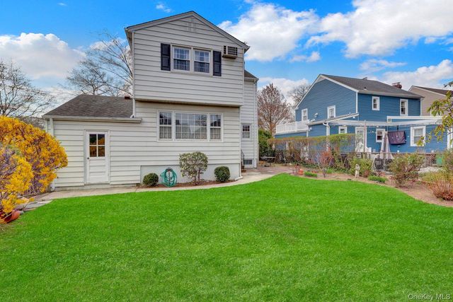 277 E Argyle Street, Valley Stream, NY 11580