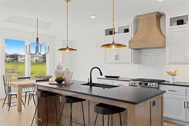 8033 Payne Street, Shawnee, KS 66220