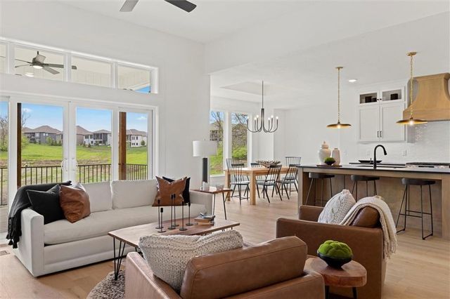 8033 Payne Street, Shawnee, KS 66220