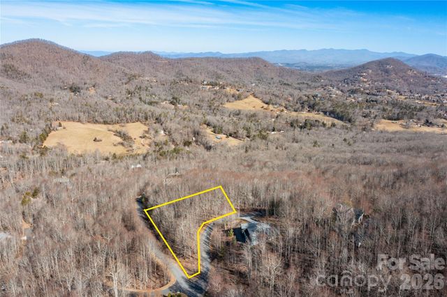 1306 Double KNob Drive, Arden, NC 28704