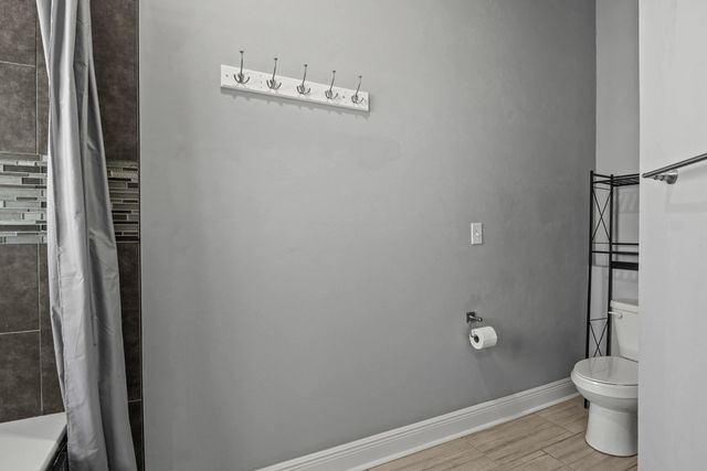 2238 Holton Street, Tallahassee, FL 32310