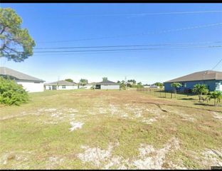 2413 NW 24th ST, Cape Coral, FL 33993