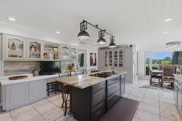 12 County Road 2114, Gainesville, TX 76240