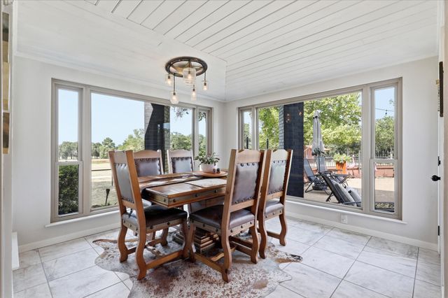 12 County Road 2114, Gainesville, TX 76240