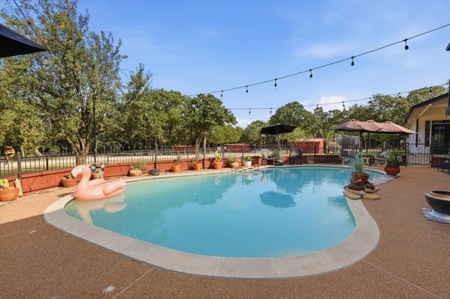 12 County Road 2114, Gainesville, TX 76240