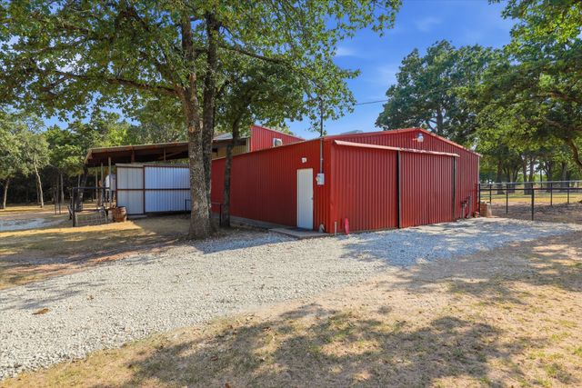 12 County Road 2114, Gainesville, TX 76240