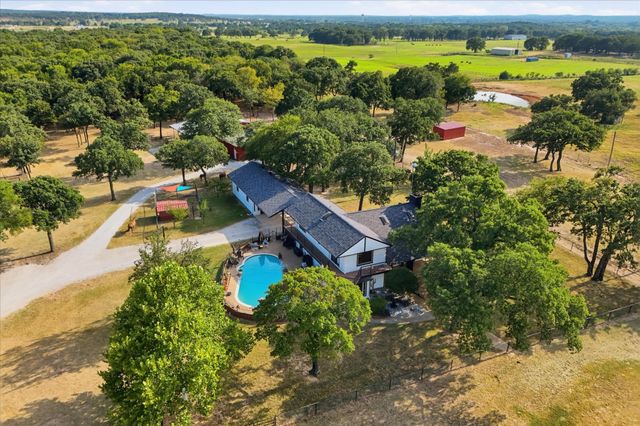 12 County Road 2114, Gainesville, TX 76240