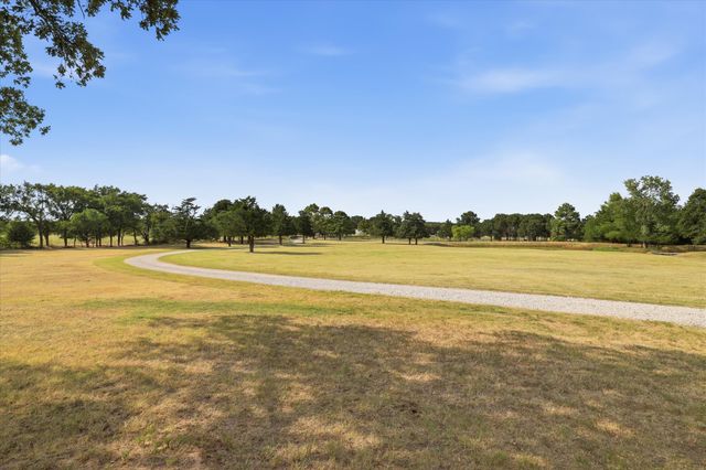 12 County Road 2114, Gainesville, TX 76240