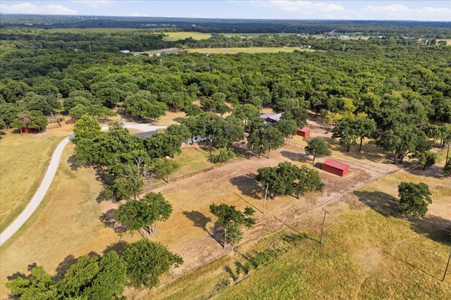 12 County Road 2114, Gainesville, TX 76240